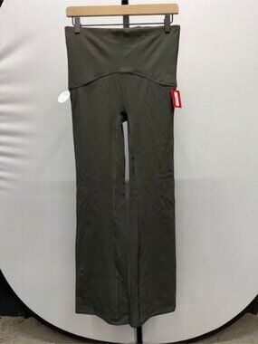 SPANX Booty Boost Yoga Pant in Dark Palm